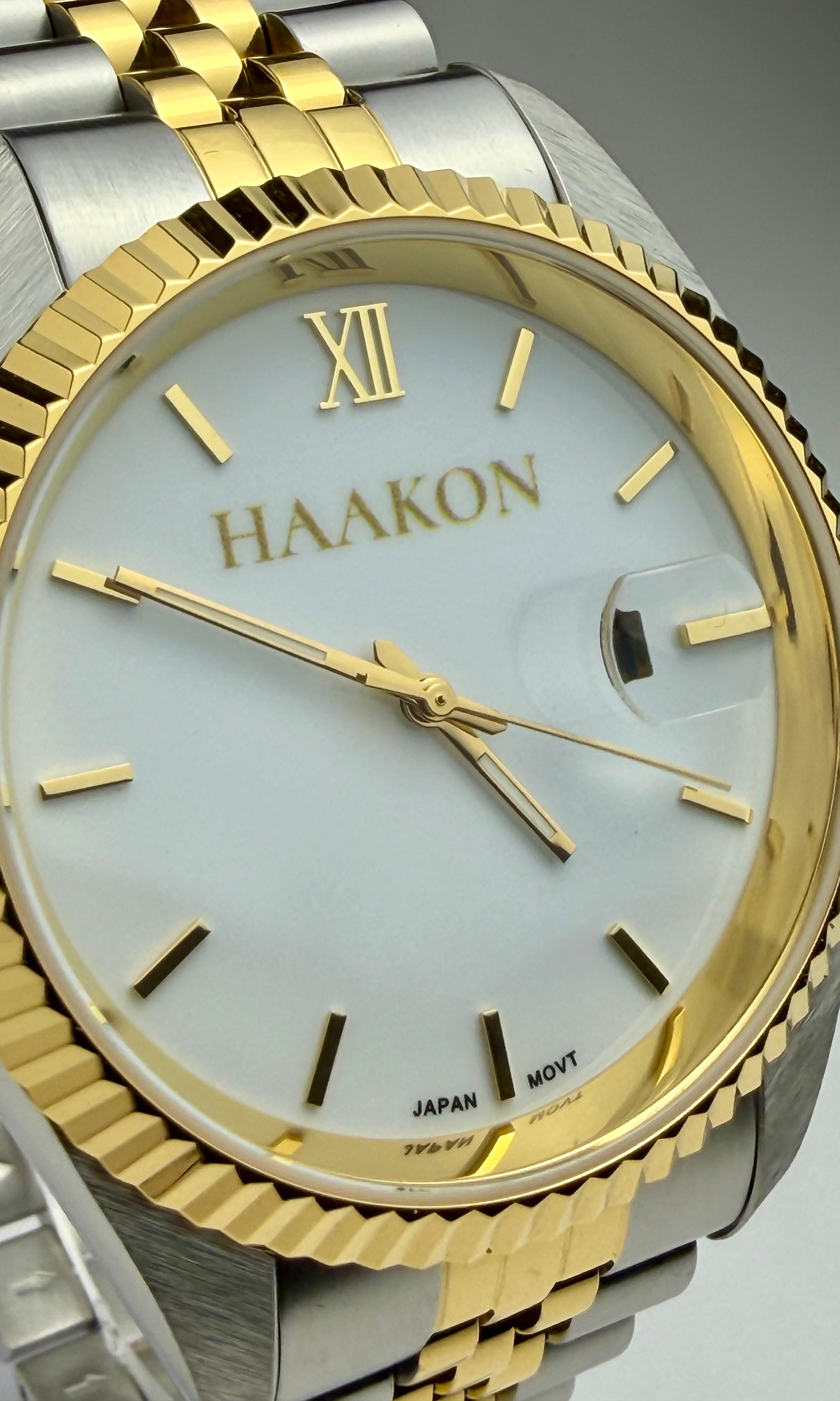 HAAKON Classicor - White/Gold