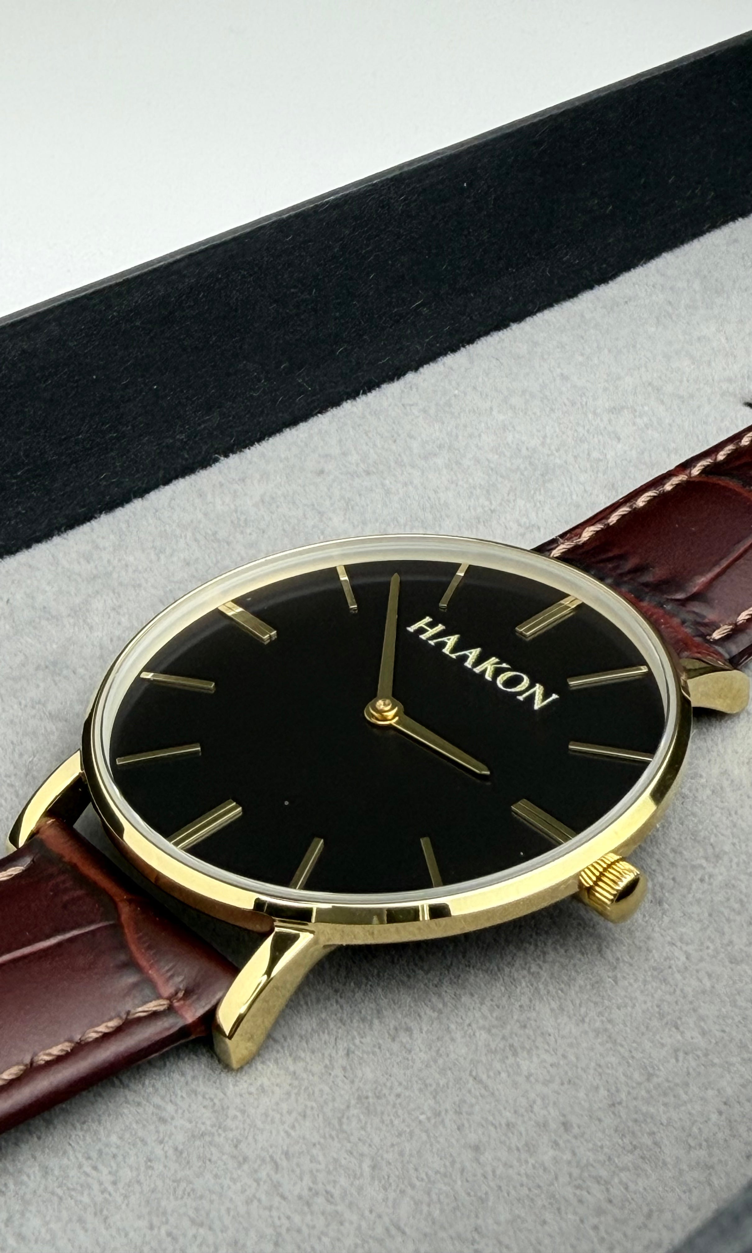 HAAKON Legacy - Black/Gold