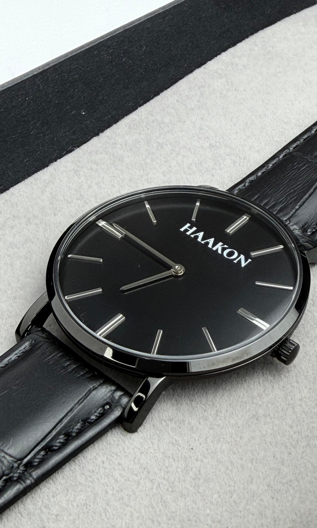 HAAKON Legacy - Black