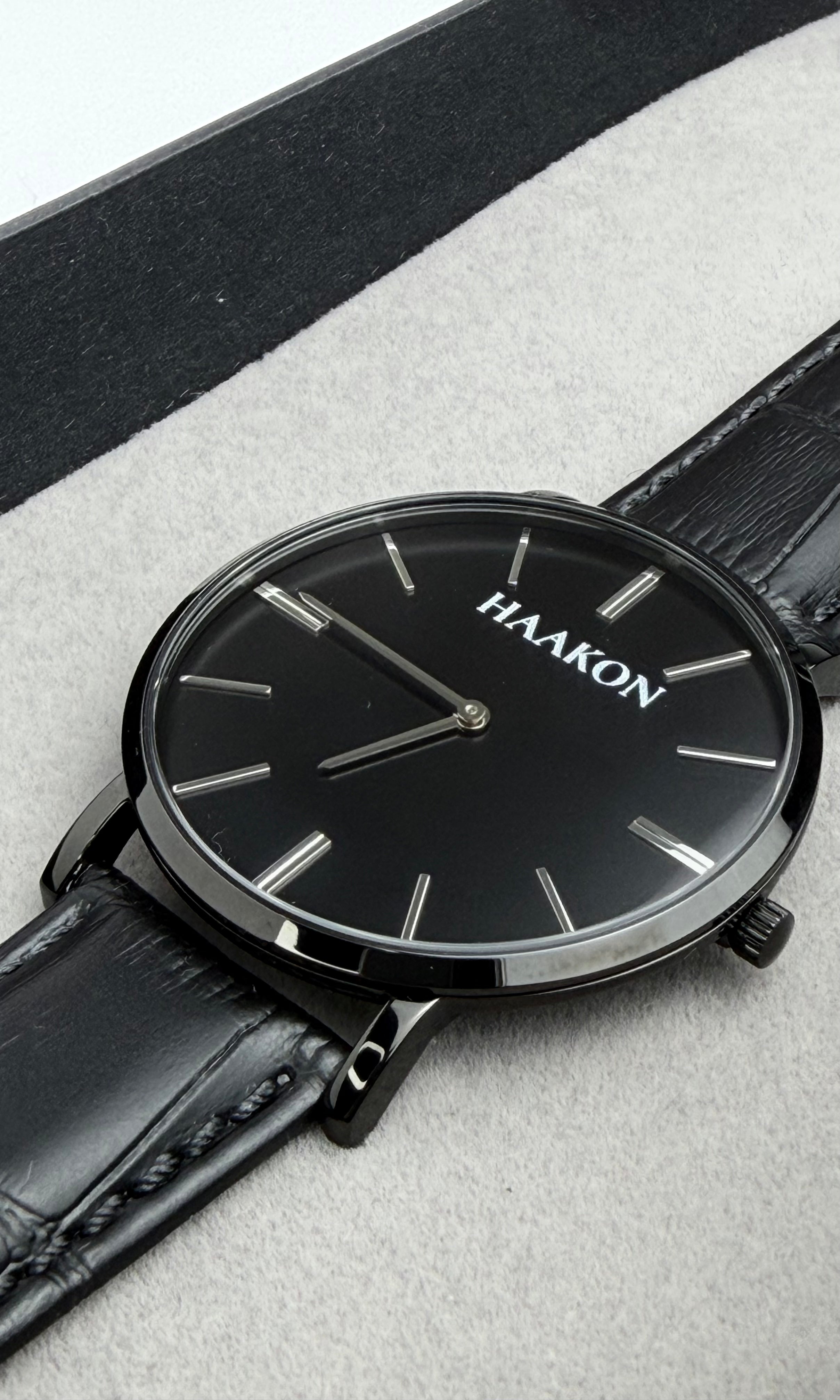 HAAKON Legacy - Black